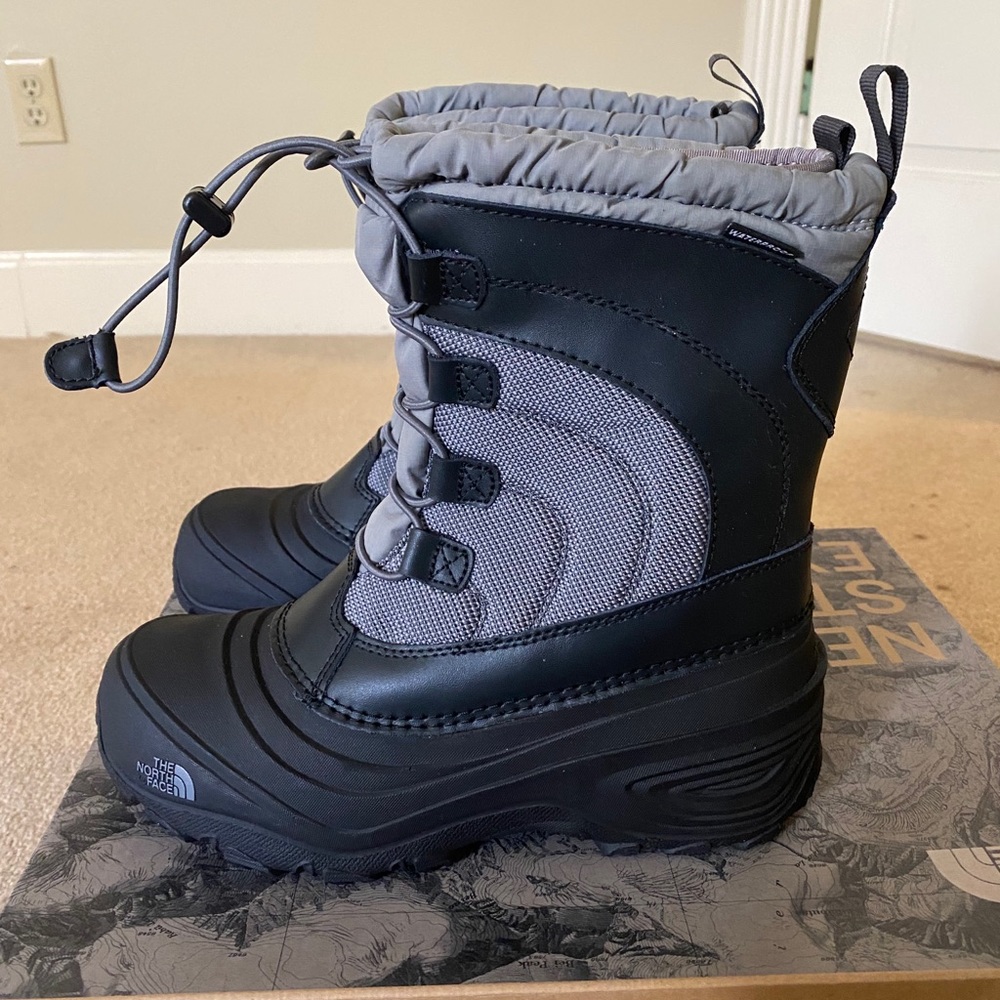 New Youth The North Face Boots